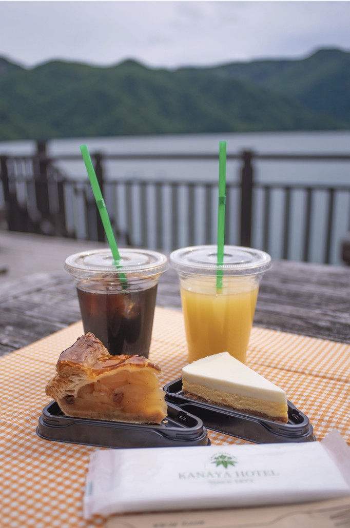 Cycling Dessert Set at Lake Chuzenji in Oku-Nikko